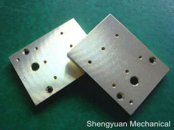 অ্যালুমিনিয়াম CNC যথার্থ যন্ত্র heatsink Raf 65/24 হলুদ Alodine 1200 পৃষ্ঠ সঙ্গে
