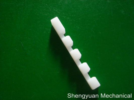 হোয়াইট Derlin / কালো POM CNC যথার্থ যন্ত্র আহরণ নীড় সন্নিবেশ