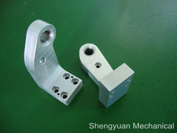 AL7075 / আওয়ামী লীগ 6061 যথার্থ মিল মেশিন CNC যন্ত্র হোয়াইট Anodized সঙ্গে যন্ত্রাংশ