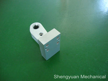 AL7075 / আওয়ামী লীগ 6061 যথার্থ মিল মেশিন CNC যন্ত্র হোয়াইট Anodized সঙ্গে যন্ত্রাংশ