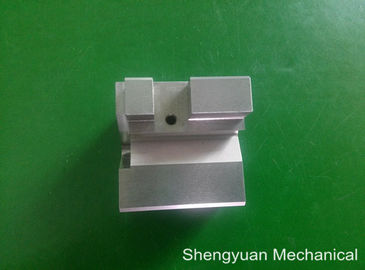 নিজস্ব CNC যথার্থ যন্ত্র পলিশিং D2 গ্রাহকের 0.005 সমতা মাউন্ট Jig থেকে